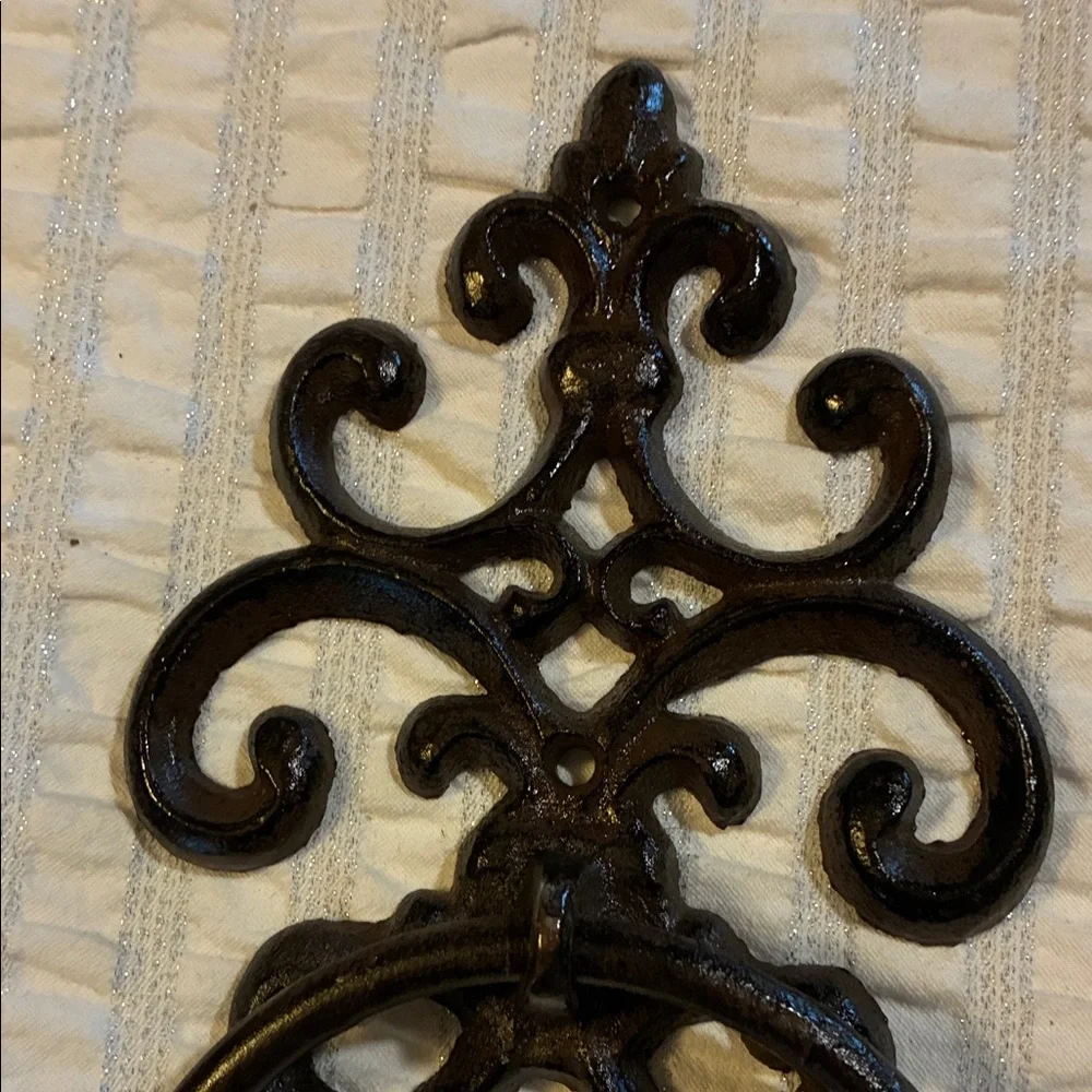 Elegant Brown Cast Iron Wall Decor towel holders